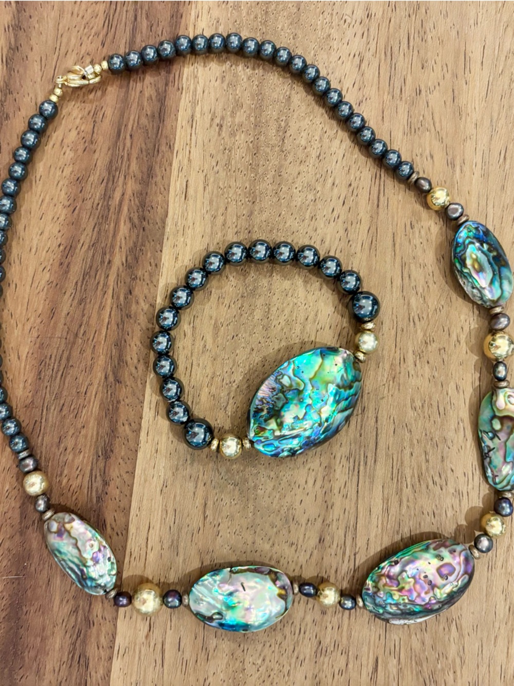 Lee Sands Abalone & Hematite Beaded Necklace and Bracelet Set